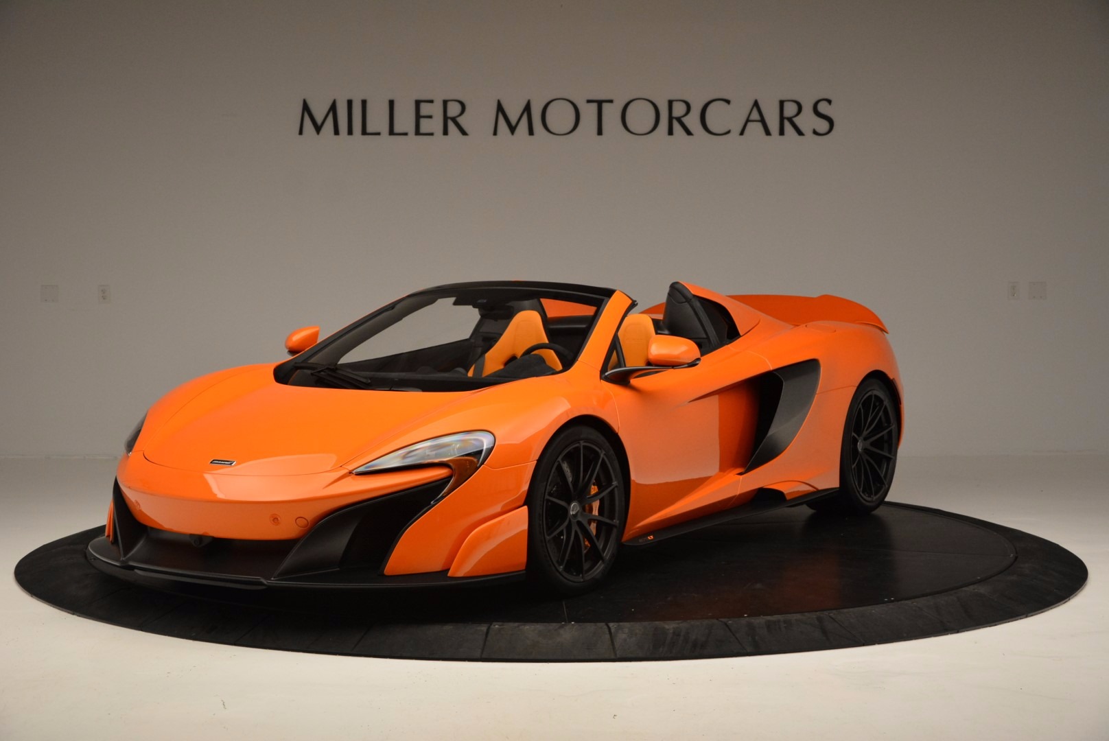 Pre Owned 16 Mclaren 675lt Spider Convertible For Sale Special Pricing Aston Martin Of Greenwich Stock 3159