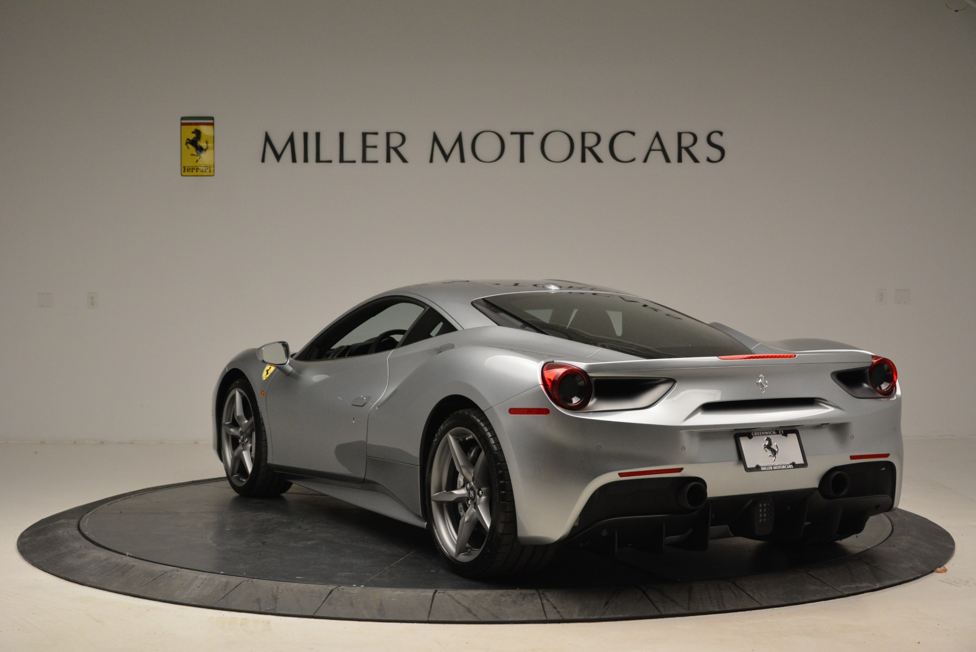 Pre Owned 2018 Ferrari 488 Gtb For Sale 255900 Aston