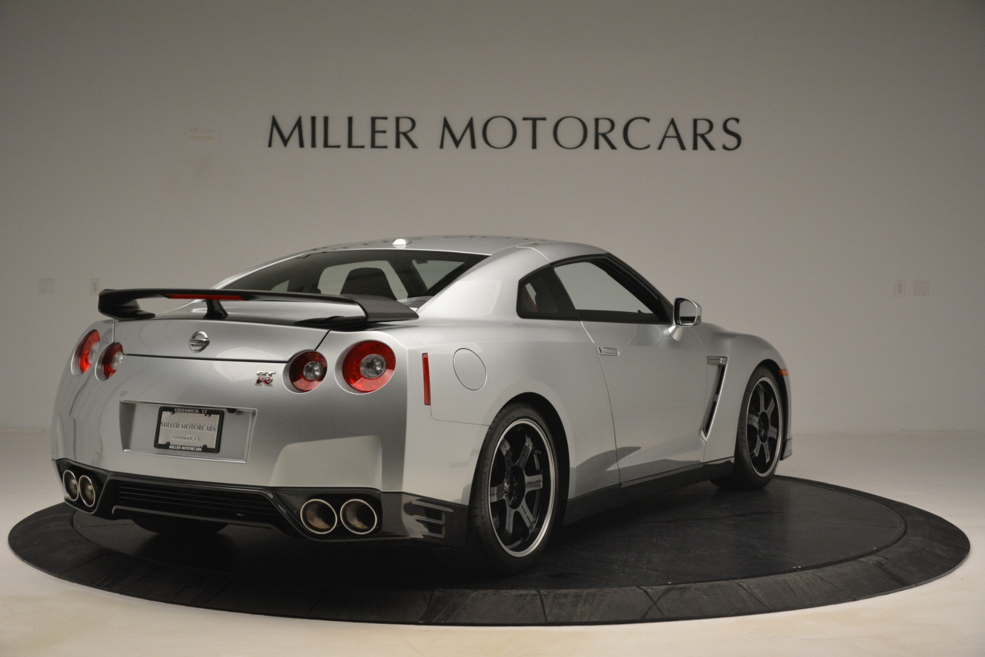 Pre Owned 13 Nissan Gt R Black Edition For Sale Special Pricing Aston Martin Of Greenwich Stock 75