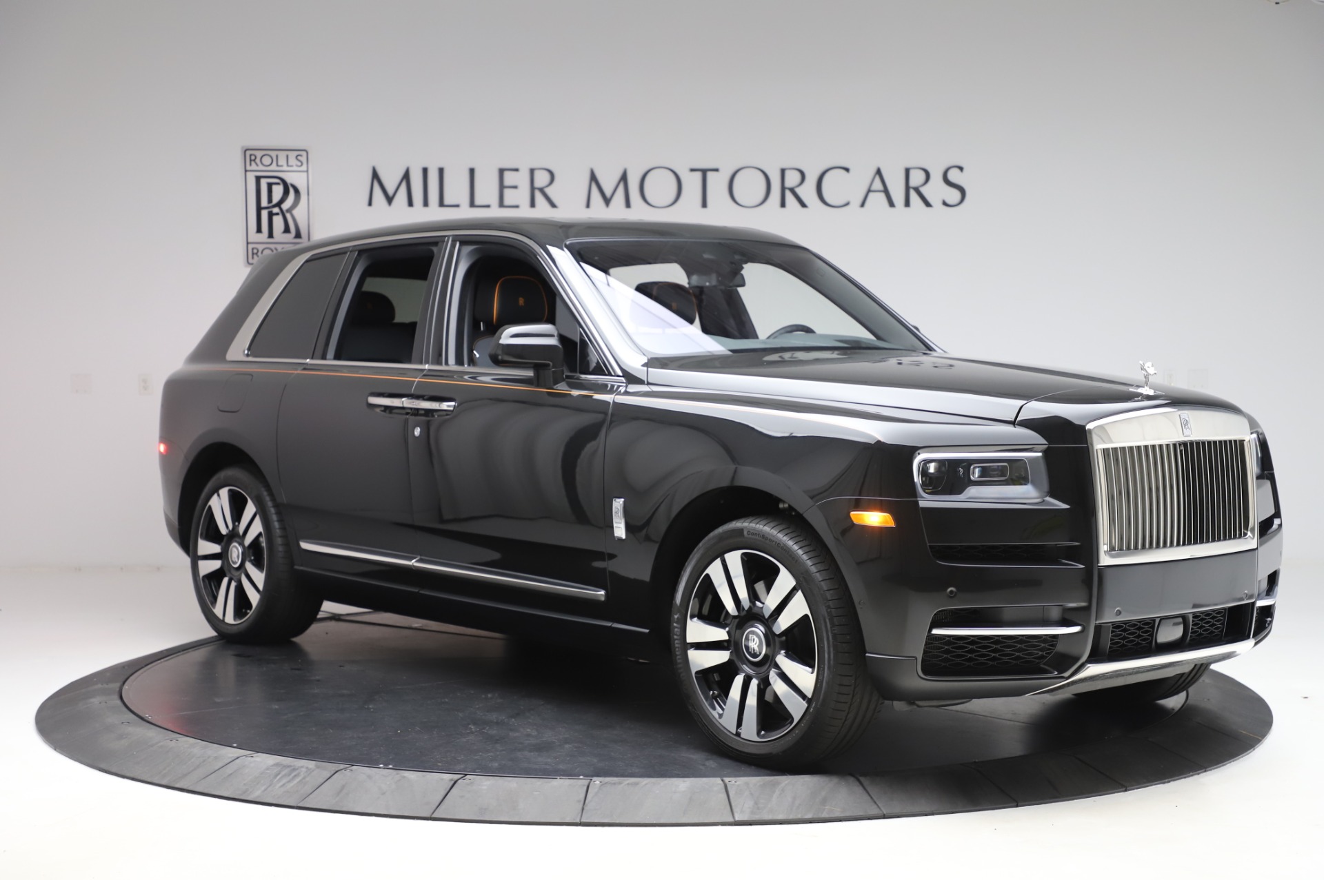 2019 ROLLSROYCE Cullinan 675 V12 SUV 5dr Petrol Auto 4WD Euro 6 250000  24784 miles Dark Emerald  JCT600