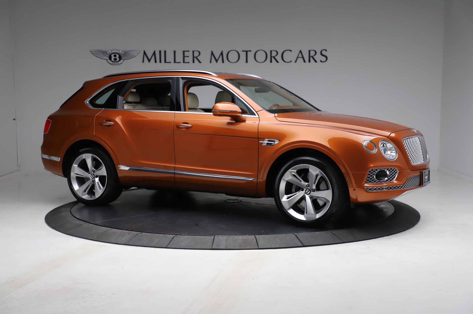 Used 2018 Bentley Bentayga Onyx Edition Blackline Spec For Sale