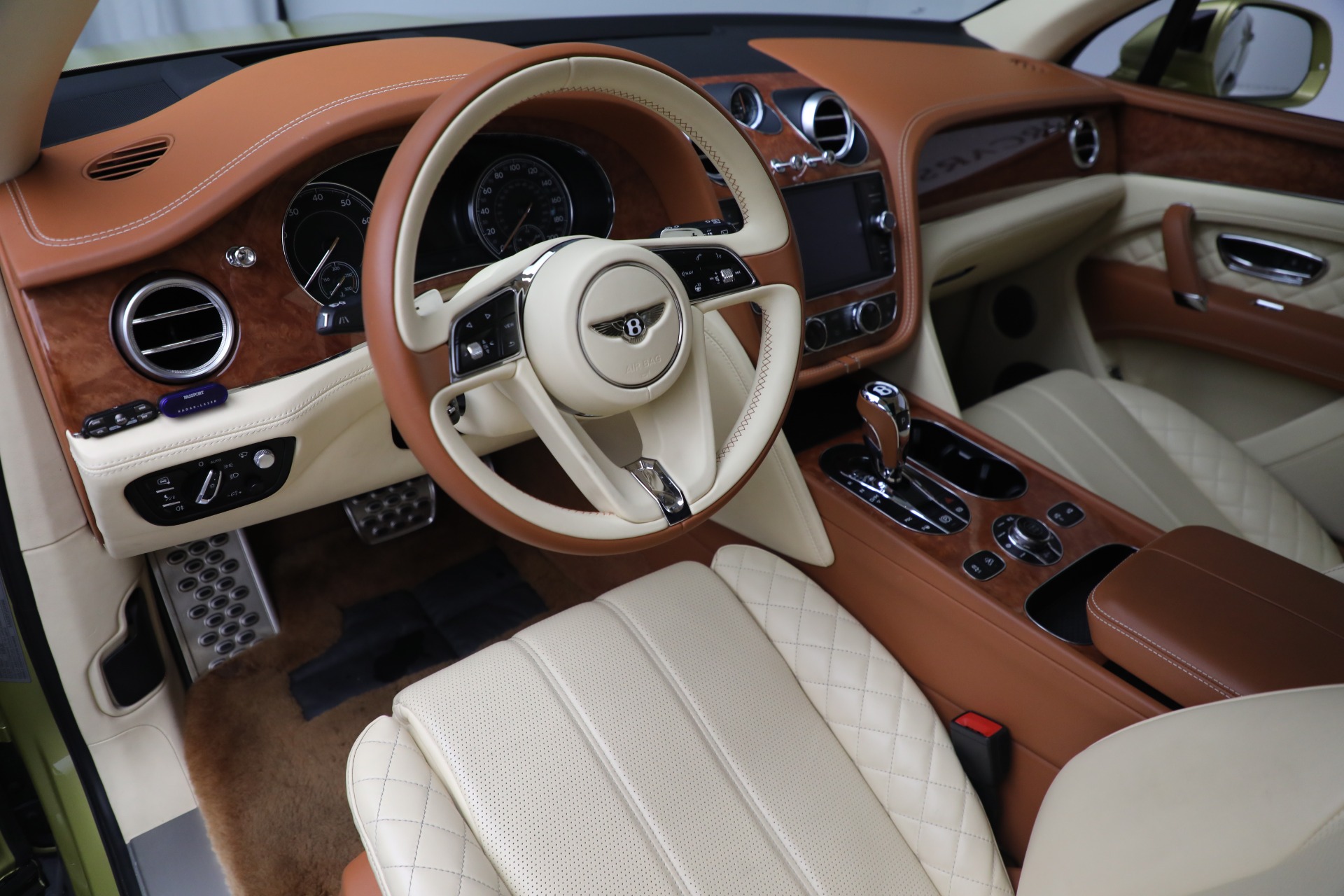 Bentley Bentayga 2018 Interior | Cabinets Matttroy