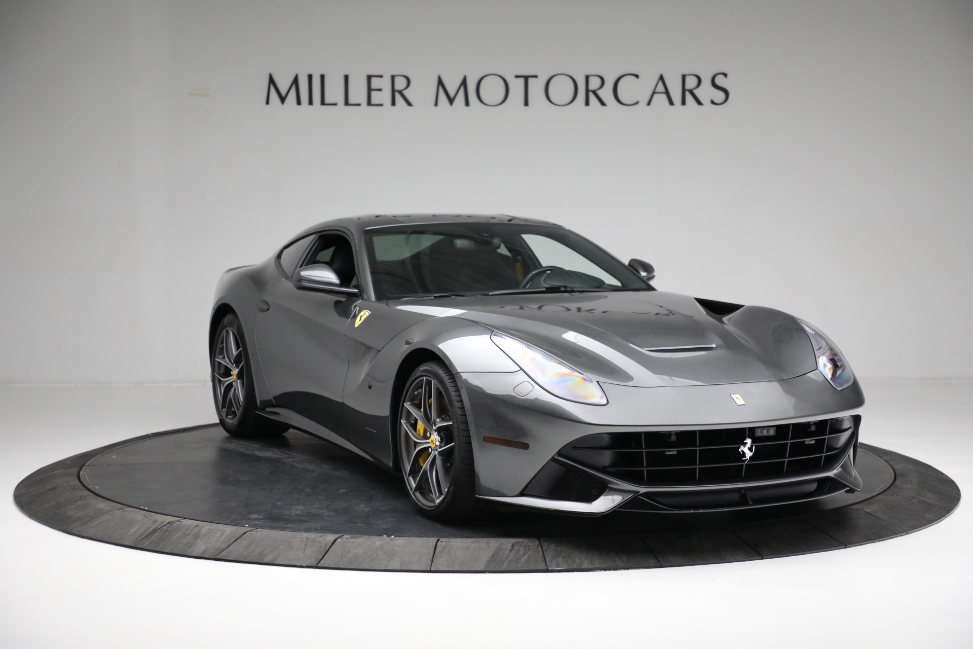 2016 Ferrari F12berlinetta Review, Pricing and Specs