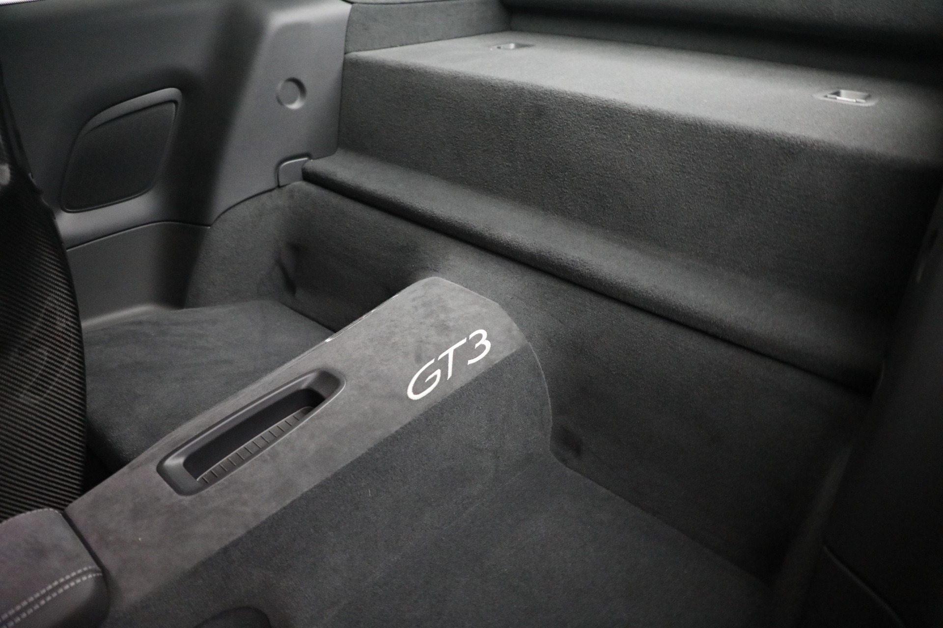 911 gt3 2024 rear seats