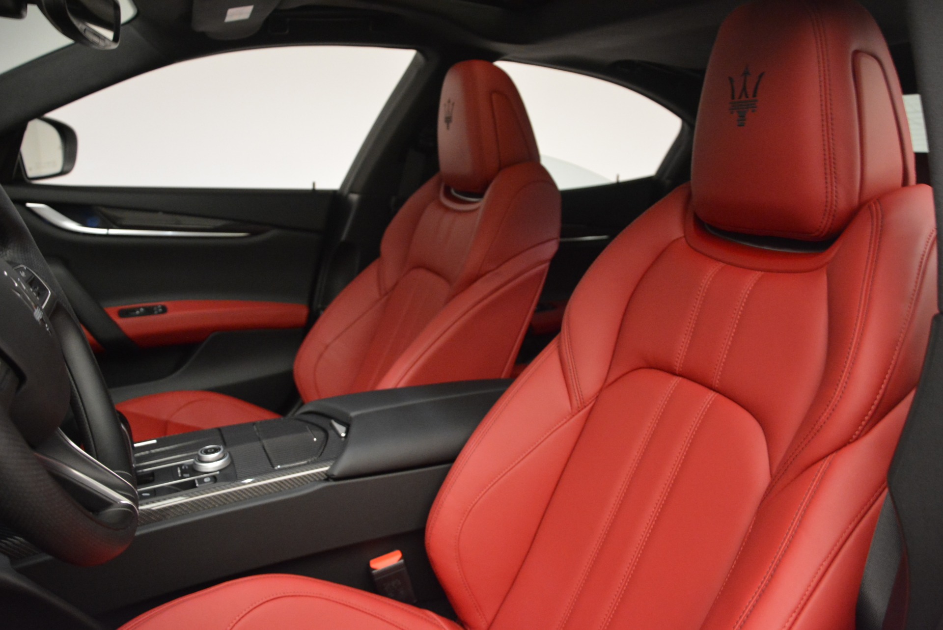 maserati ghibli red interior